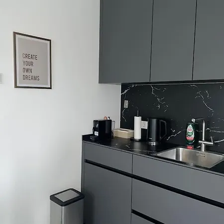 Luxurioeses Mit Privatem Zugang Zum * Potsdam