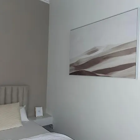 Luxurioeses Mit Privatem Zugang Zum Apartment *